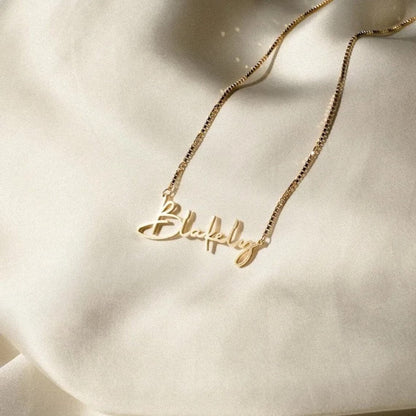 Personalized name necklace